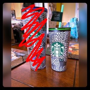 Starbucks Halloween 2020 glow n the dark tumbler